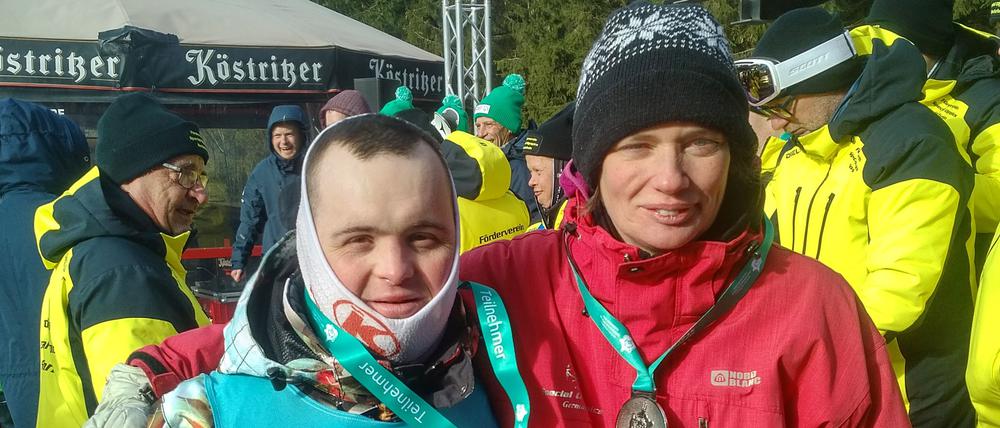 Daniel Bergner (l.) und Anne Richter nahmen in Oberhof an den Ski-Alpin-Wettbewerben teil.