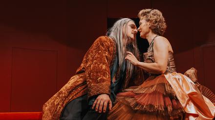 Stefan Jürgens und Emese Fay in „Tartuffe“