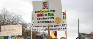 Der ehemalige Bundestagsabgeordnete Patrick Meinhardt verlässt die FDP als Reaktion auf die Politik der Ampelregierung.