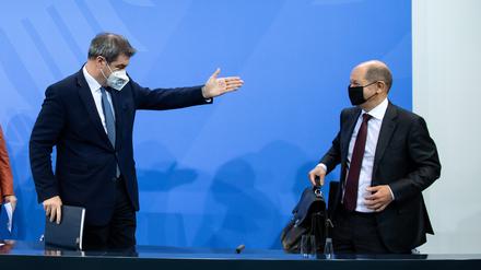 Markus Söder und Olaf Scholz, hier nach einer Pressekonferenz zu Corona-Maßnahmen im vergangenen Dezember, gerieten in der Nacht zu Donnerstag aneinander.