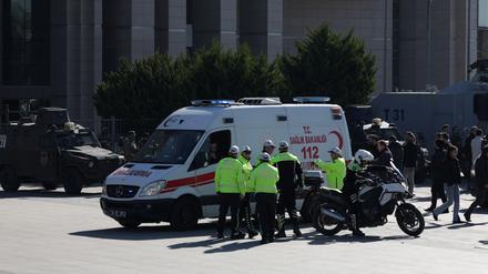 Die beiden Angreifer sollen in Istanbul getötet worden sein.