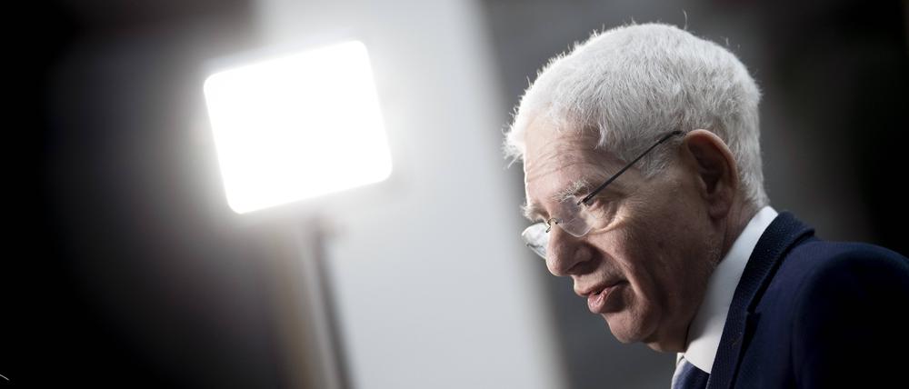 Ein Forscher aus Halle soll sich antisemitisch gegen Israel geäußert haben. Nun trennte sich die Max-Planck-Gesellschaft von ihm. Das findet der Präsident des Zentralrats der Juden in Deutschland, Josef Schuster, jedoch nicht ausreichend.