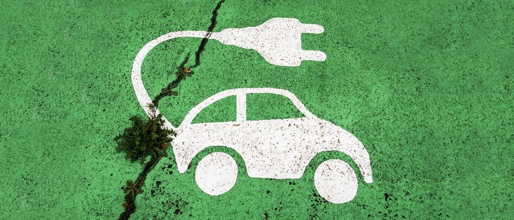 Die Klimabilanz batterieelektrischer Pkw und Lastwagen ist verglichen mit anderen alternativ angetriebenen Fahrzeugen besser.