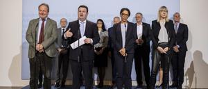 Hubertus Heil stellte Anfang 2022 den neuen Sachverständigenrat vor, damals unter anderem mit dem früheren Verdi-Vorsitzenden Frank Bsirske und Janina Kugel, ehemals Personalvorstand von Siemens.  