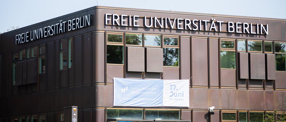 Ein 30-jähriger FU-Student war am Wochenende mit Knochenbrüchen im Gesicht ins Krankenhaus gekommen.