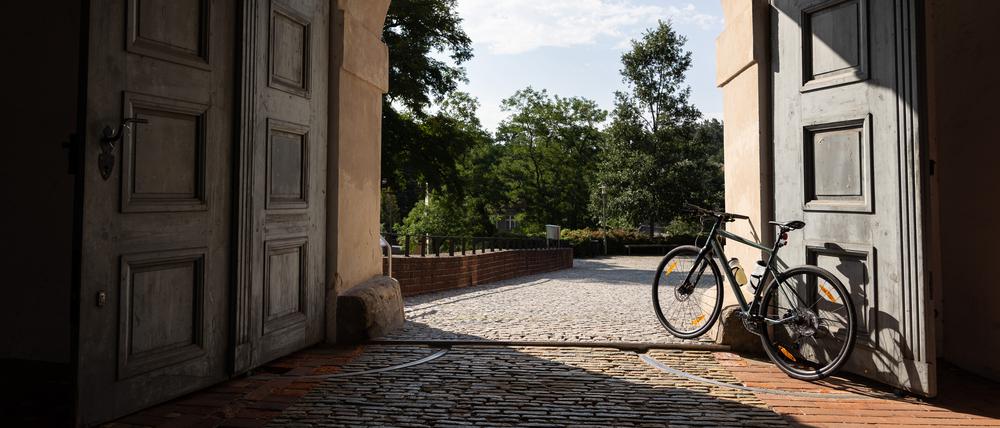 Burg Eisenhardt ist das erste Highlight dieser Fahrrad-Rundtour, die über 55 Kilometer von Bad Belzig über Wiesenburg führt. 