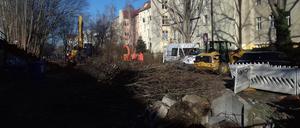 Mauerabriss durch die Deutsche Bahn an der Wollankstraße.