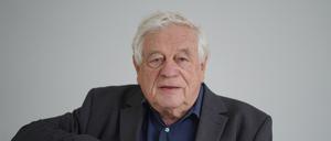 „Wenn Gewalt geschehen ist, muss doch ein deutliches Zeichen der Abschreckung, dass man das nicht hinnimmt, erfolgen“, sagte der frühere Leiter des Zentrums für Antisemitismusforschung der Technischen Universität Berlin, Wolfgang Benz.