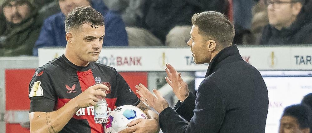 Der Meisterschüler. Granit Xhaka setzt exakt das um, was sein Trainer Xabi Alonso von einem zentralen Mittelfeldspieler verlangt.