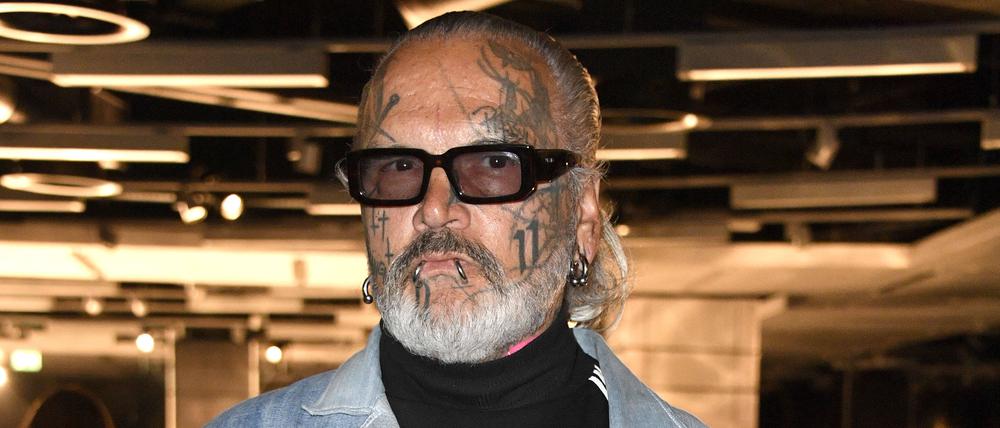 Sven Marquardt bei der Haderlump Fashion Show Circularis auf der Berlin Fashion Week Autumn/Winter 2024 im Zentrum für internationale Kunst.