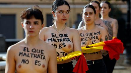 Frauenprotest in Madrid gegen Femizide und Gewalt gegen Frauen.