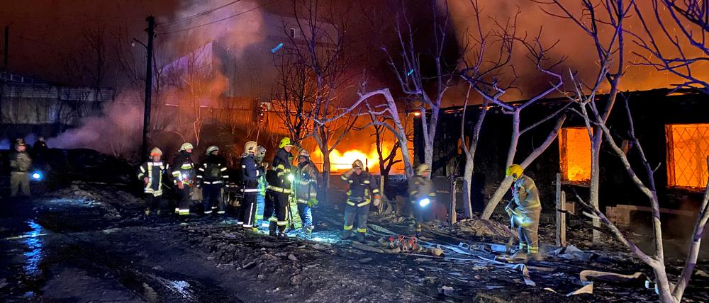 Mehrere Menschen sind bei einem Angriff auf Charkiw getötet worden.