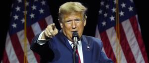 Donald Trump spricht am 09.02.2024 auf dem Presidential Forum der National Rifle Association in Harrisburg.