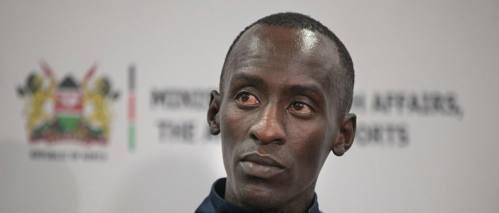 Kelvin Kiptum, Marathon-Weltrekordhalter, ist offenbar bei einem Autounfall ums Leben gekommen.