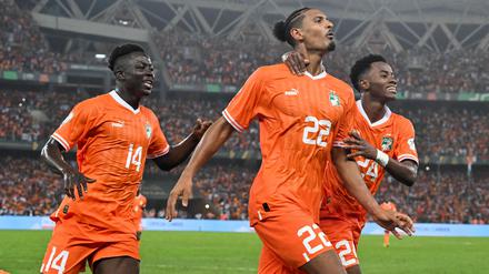 Sein großer Moment. Sebastien Haller (Mitte) hat das 2:1 geschossen.