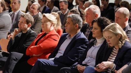 Kevin Kühnert (l.), SPD-Generalsekretär, Franziska Giffey und Raed Saleh, die SPD-Landesvorsitzenden in Berlin.