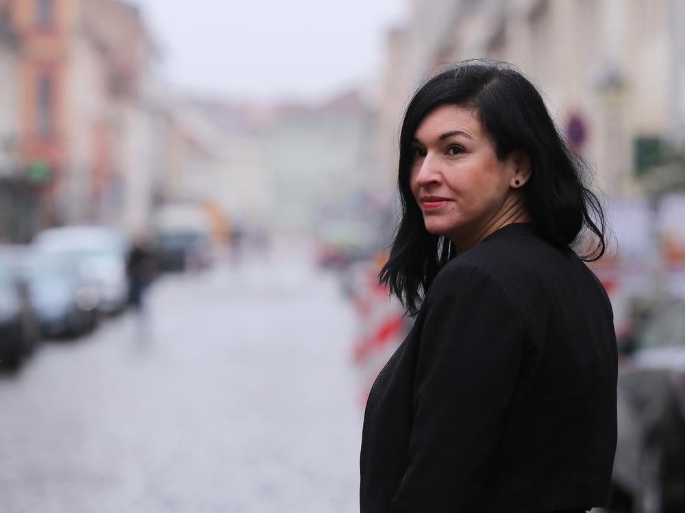Ob Wahl Potsdam Parteilos Kandidatin Noosha Aubel Holt Die Meisten Stimmen - xdgqu0y