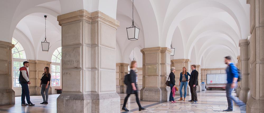 Berlin, Deutschland, Hochschule für Wirtschaft und Recht Berlin, Campus Schöneberg, Haus B, Foyer