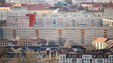 Blick auf Wohnhäuser in Dresden. 
