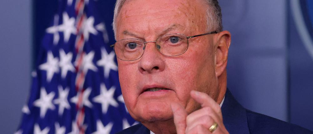 Keith Kellogg, damaliger nationaler Sicherheitsberater von Vizepräsident Mike Pence, spricht zu Reportern während eines täglichen Pressebriefings im Weißen Haus (Archivbild).