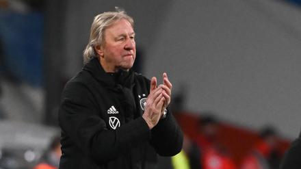 Horst Hrubesch traut seinem Team einen Sieg gegen Frankreich zu. 
