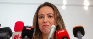 Stella Assange, Ehefrau des WikiLeaks-Gründers Julian Assange, spricht bei einer Pressekonferenz vor der letzten Berufungsverhandlung von Julian Assange. 