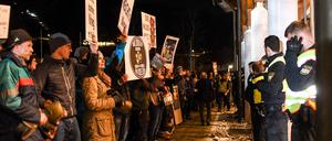 Bauernprotest am Veranstaltungsort des  Politischen Aschermittwoch der Grünen im Allgäu. 