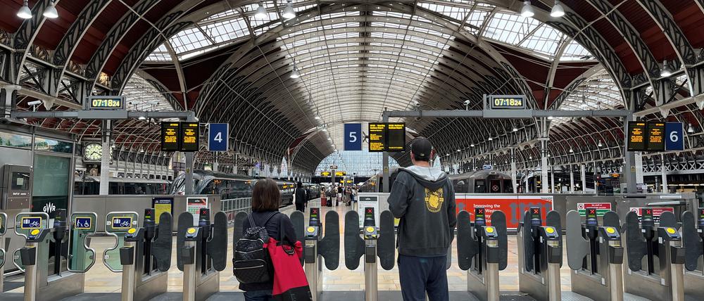 Zugangssysteme zur U-Bahn gibt es in vielen Städten – zum Beispiel in London.