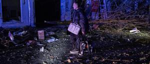 Szene nach einem Angriff in der Ukraine.