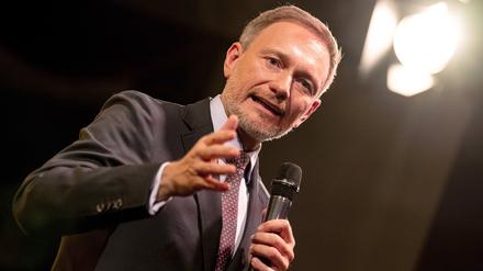 Christian Lindner (FDP), Bundesminister der Finanzen, spricht beim Politischen Aschermittwoch der FDP Brandenburg.