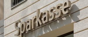 Eröffnung einer neuen Gesschäftsstelle der MBS in der Schloßstraße in Potsdam
Mittelbrandenburgische Sparkasse präsentiet die neu gestalteten Geschäftsräume der
Geschäftsstelle Potsdam-Stadtmitte im Haus Einsiedel.