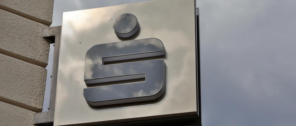 Das Logo der Mittelbrandenburgischen Sparkasse in Potsdam.