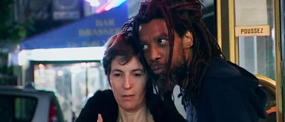 Christine Angot und Charly Clovis in „Une famille“. 
