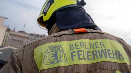 Eine Einsatzkraft der Berliner Feuerwehr. (Symolbild)