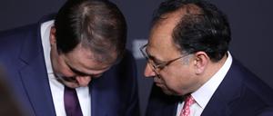 Ins Gespräch vertieft. Medienminister Nathanael Liminski und Walid Nakschbandi, der neue Chef der Film- und Medienstiftung NRW. 