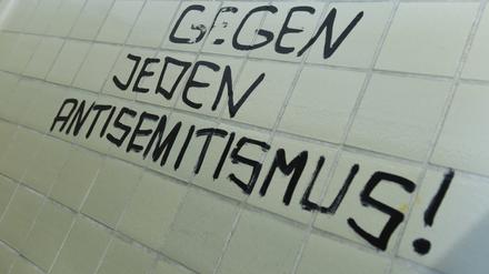 Antisemitismus kommt in allen Gesellschaftsteilen vor.