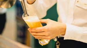 Im Gastgewerbe wird häufig Mindestlohn gezahlt.