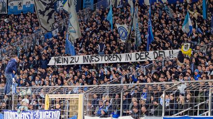 Seit Monaten protestieren die Fans gegen einen Einstieg von Investoren. 