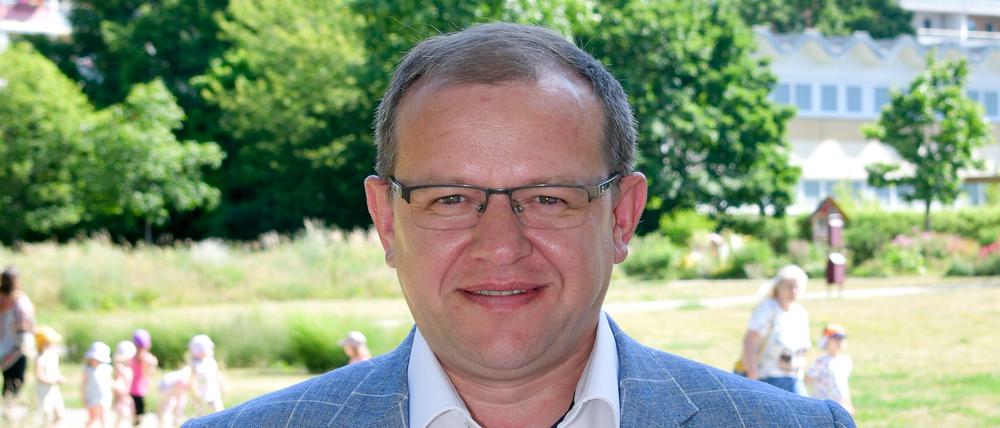 Walter Gauks geriet wegen fehlender Trennung seiner Ämter in die Kritik.