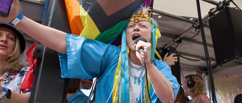 Loki von Dorn engagiert sich in Berlin im Verein „Kwitne Queer“.
