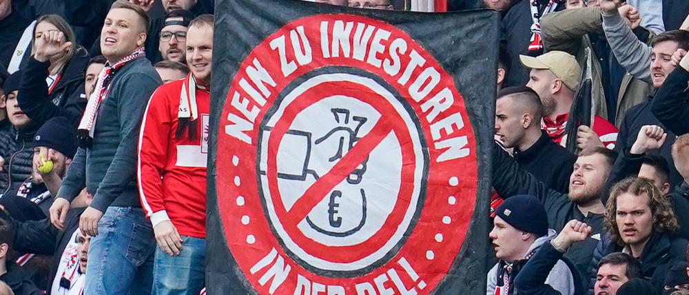 Die Fans dürfen sich freuen. Die Investorenpläne der DFL sind vom Tisch.