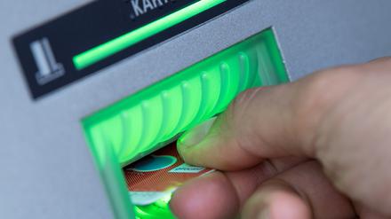 Ohne Girokonto funktioniert kein moderner Alltag. Für die Banken ist es das Aushängeschild, um Neukunden zu werben.