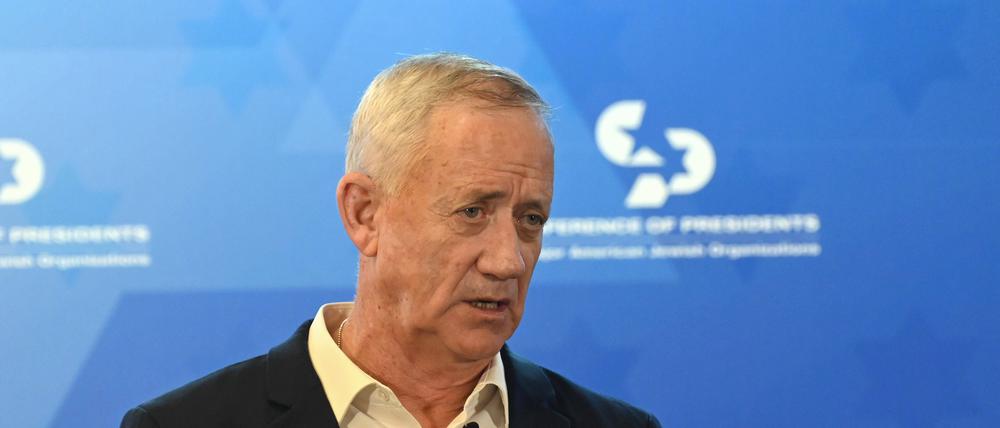 Der israelische Minister Benny Gantz sieht Berichten zufolge erste Anzeichen für ein neues Geisel-Abkommen.