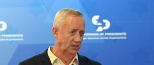 Der israelische Minister Benny Gantz sieht Berichten zufolge erste Anzeichen für ein neues Geisel-Abkommen. 