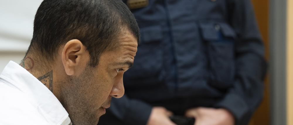 Dani Alves sitzt seit einem Jahr in Barcelona in Untersuchungshaft.