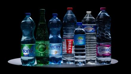 Mineralwasser der Marken Saint-Yorre, Perrier, Vichy Celestins, Vittel, Hepar, Cristaline und Contrex von Nestle Waters und der Sources Alma Group