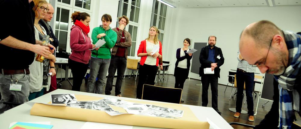 Teilnehmer des Projekts „Nachtschicht“ des Netzwerks UPJ, dem engagierte Firmen und gemeinnützige Organisationen angehören. 