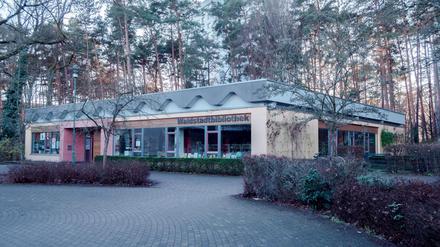 Im Bürgertreff Waldstadt trifft sich der Lesekreis der Nachdenkseiten.