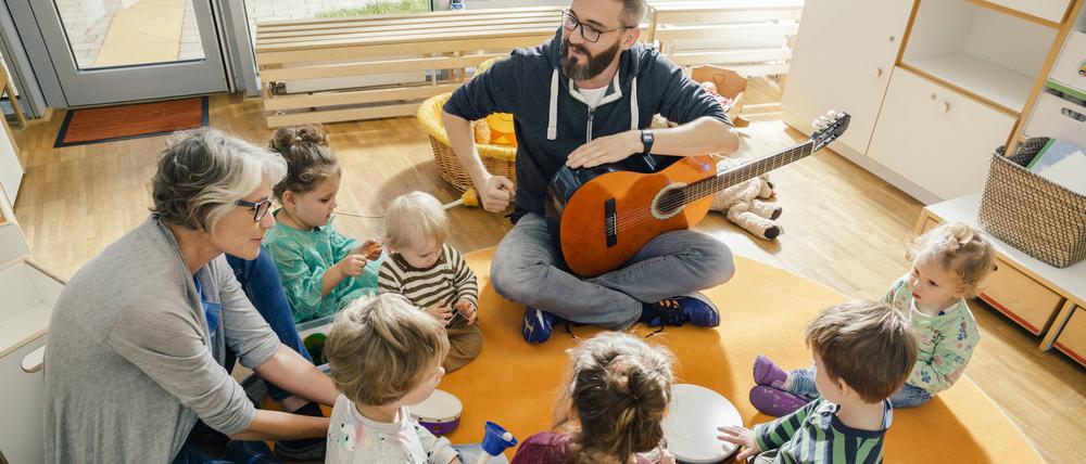 Unter anderem in den Kitas haben viele Angestellte bislang nicht von der Hauptstadtzulage profitiert.  