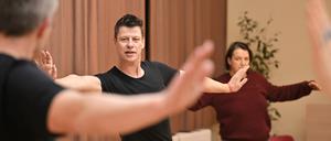 Choreograf Stéphane Le Breton leitet das offene Tanztheater im Bürgerhaus Bornim. 